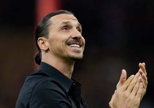 İbrahimoviç İspaniya millisinin futbolçusunu "Milan"a dəvət edib