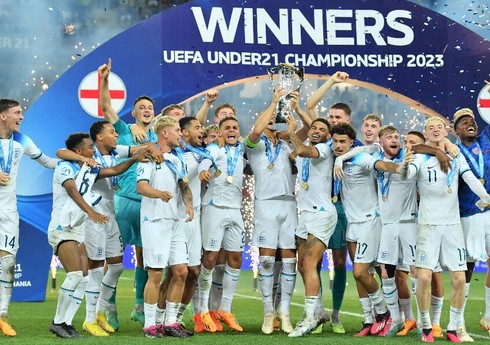 İngiltərə gəncləri futbol üzrə Avropa çempionatının qalibi olublar