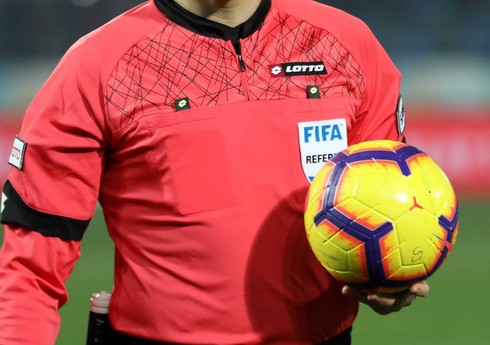 İngiltərəli futbol hakimi həbs olunub