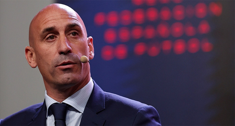 İspaniya Futbol Federasiyasının rəhbəri istefa verib