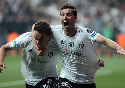 İstanbul derbisi: “Beşiktaş” “Qalatasaray”ı məğlub edib