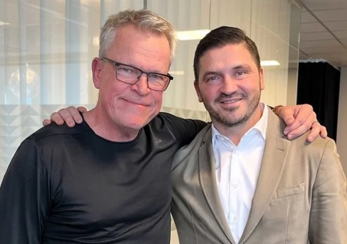 İsveçli baş məşqçi Azərbaycanla oyundan sonra dava etdiyi ekspertlə barışıb