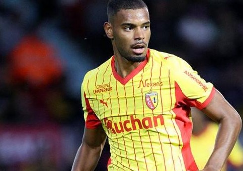 İtaliya çempionu fransalı yarımmüdafiəçi üçün rəsmi təklif göndərib