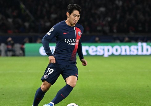 İtaliya klubu PSJ-nin futbolçusunu heyətinə qatmaq istəyir