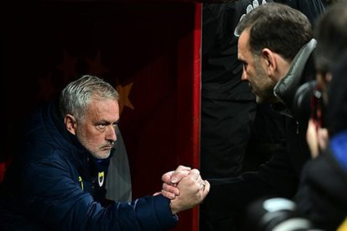 Joze Mourinyo və Okan Buruk cəzalandırılıb