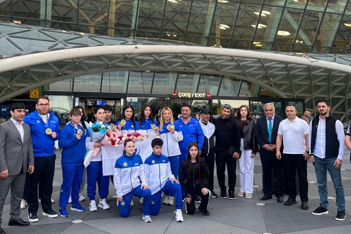 Karateçilərimiz Frankfurtdan Vətənə dönüblər
