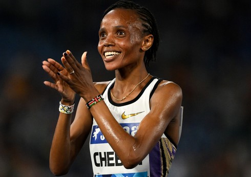 Keniyalı atlet ABŞ-də rekorda imza atıb