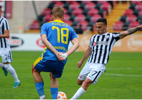 "Kəpəz"lə oyun "Neftçi"nin iki futbolçusu üçün yubileylə əlamətdar olub