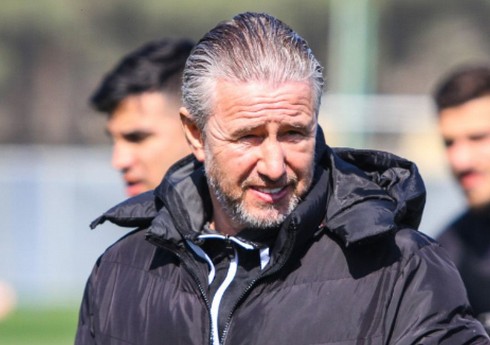 KİV: “Neftçi”nin baş məşqçisi Qətərdən təklif alıb