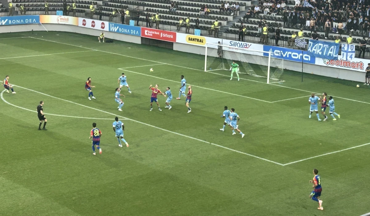 Konfrans Liqası: “Zirə” öz meydanında heç-heçə edib