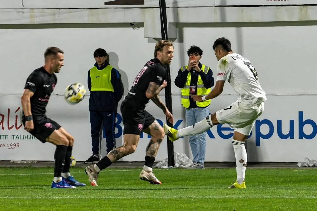 Koxalskinin kartı, verilməyən penalti: "Hakimin iki qərarı da doğrudur"