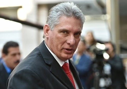 Kuba prezidenti Azərbaycan boksçusu ilə bağlı paylaşım edib