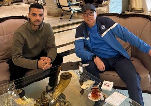 Kurban Berdıyev Ruslan Abışovu yeni komandasına aparacaq
