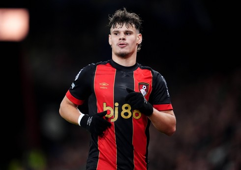 Macarıstanlı futbolçu "Liverpul"a keçir