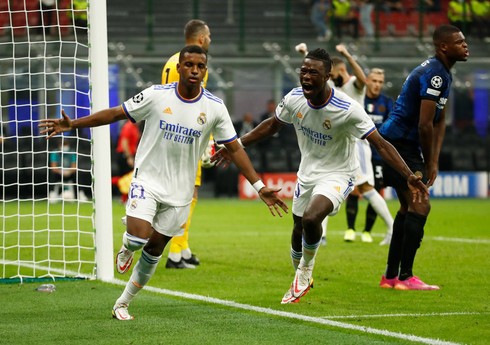 "Mançester Yunayted" "Real"ın iki futbolçusu ilə maraqlanır