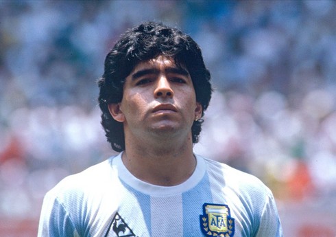 Məhkəmə-tibb ekspertləri: Maradonanın ölümü qəfil baş verməyib