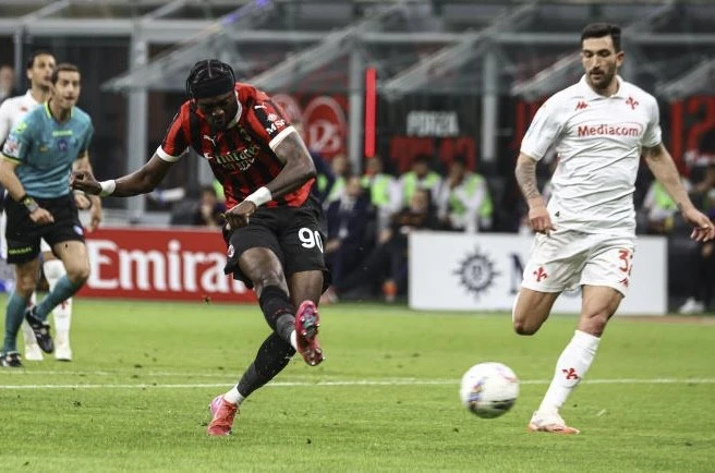 “Milan”ın qələbə həsrəti 3 matça yüksəlib