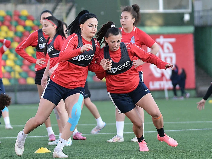 Millimiz Litvada son məşqinə çıxıb - FOTO