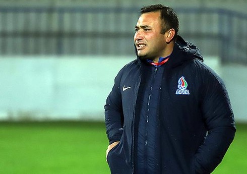 Millinin baş məşqçisi: “Bu, Azərbaycan futbolu adına tarixi uğurdur”