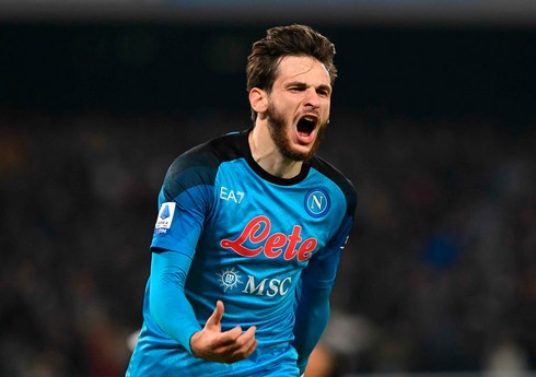 "Napoli" Xviça Kvaratsxeliyanın maaşını artırmağı düşünür