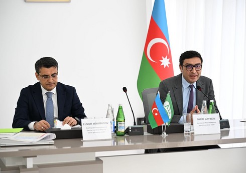 Nazir Olimpiya idman növləri üzrə federasiyaların nümayəndələri ilə görüşüb