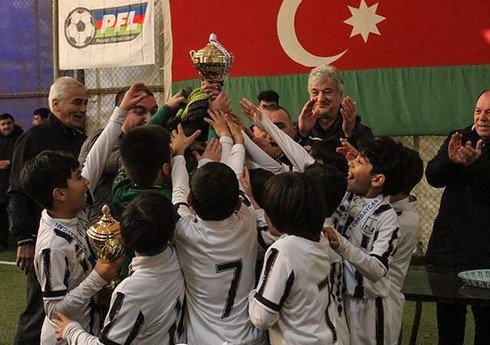 “Neftçi” Dünya Azərbaycanlılarının Həmrəyliyi Gününə həsr edilmiş turnirin qalibi olub