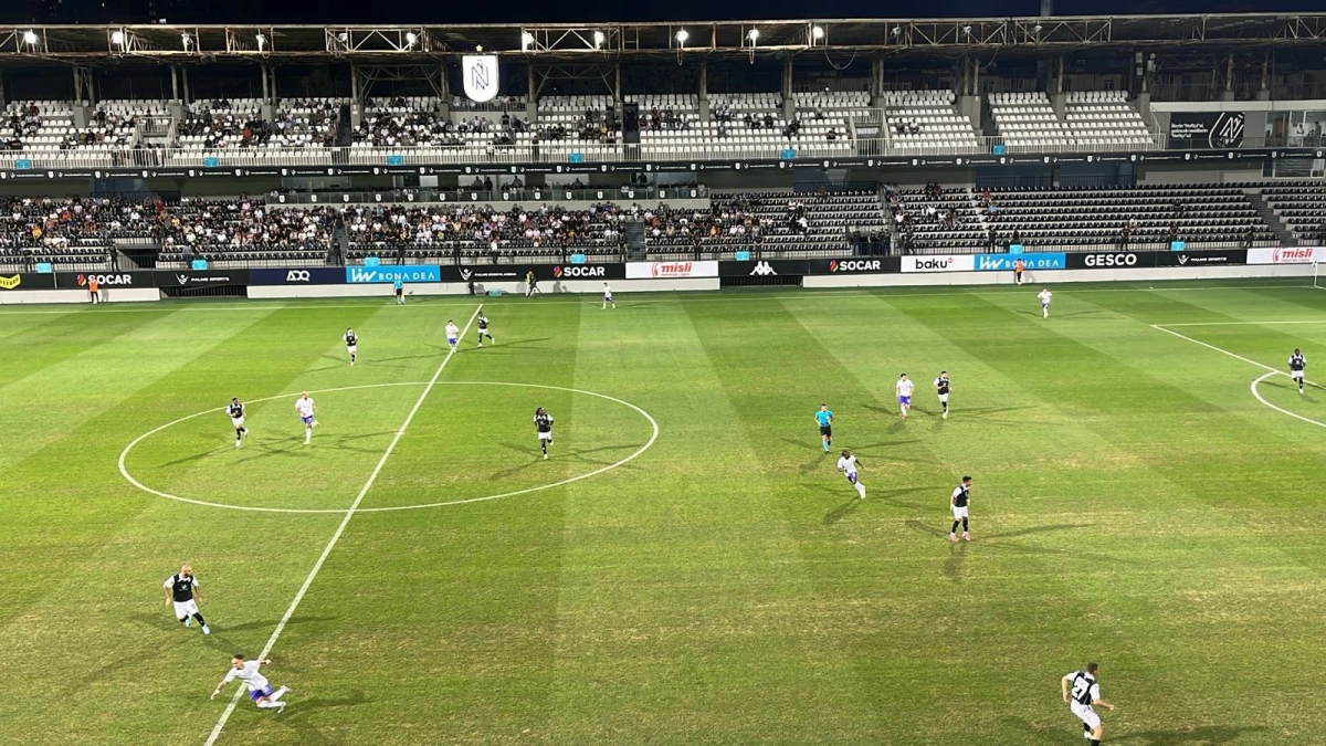 “Neftçi” “Şamaxı”ya qarşı -  YENİLƏNİR