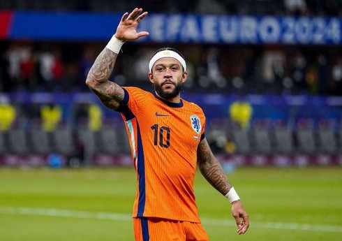 Niderland millisinin futbolçusu Braziliya klubuna keçir