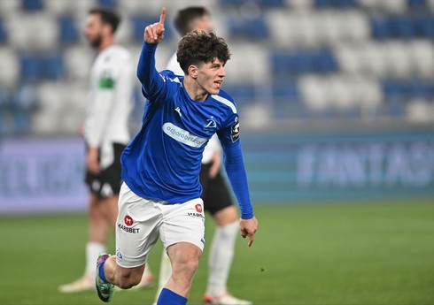 "Nyukasl" 17 yaşlı gürcü futbolçunun transferi ilə bağlı razılığa gəlib