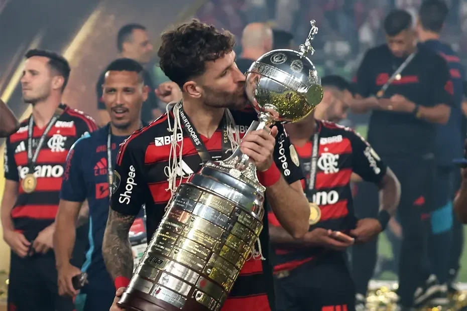 Pereyra Avropanın diqqət mərkəzində: “Fənərbaxça” və “Qalatasaray” da mübarizəyə qoşuldu