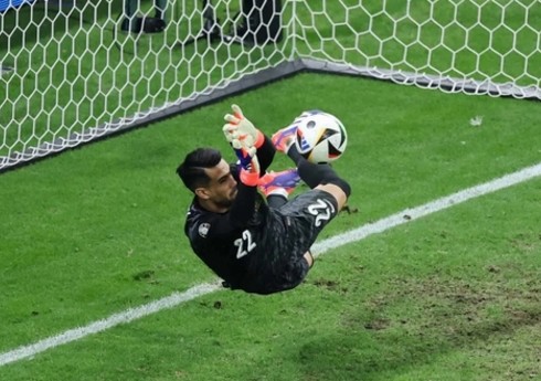 Portuqaliya millisinin qapıçısı rekorda imza atıb