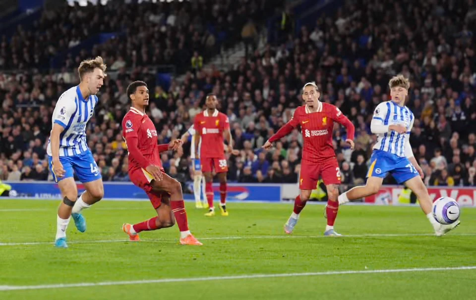 Premyer Liqa: Çempion səfərdə məğlub oldu