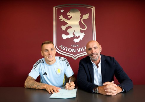 Premyer Liqa təmsilçisi futbolçusu ilə müqavilə müddətini uzadıb