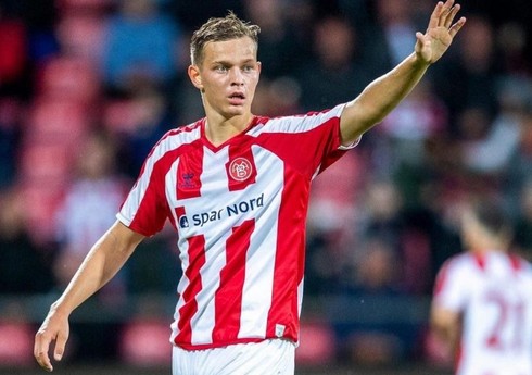 "Qalatasaray" Danimarka klubunun müdafiəçisini transfer edib