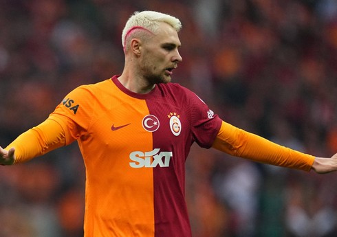 "Qalatasaray"ın futbolçusu "Roma"ya keçir