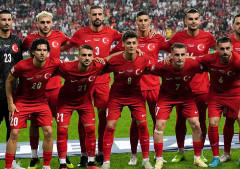 "Qalatasaray"ın iki futbolçusu Türkiyə millisinin heyətindən çıxarılıb