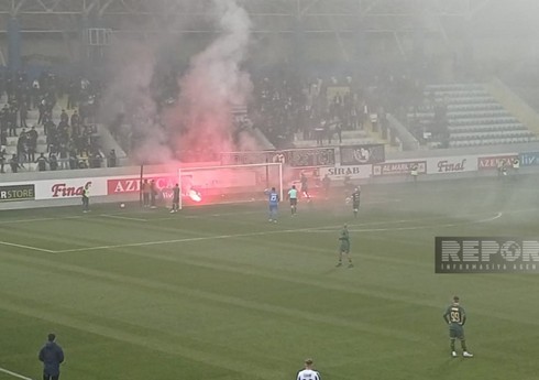 "Qarabağ" - "Neftçi" oyununda insident baş verib