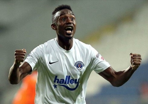 “Qarabağ” Qvineya millisinin futbolçusunu transfer etməyə yaxındır