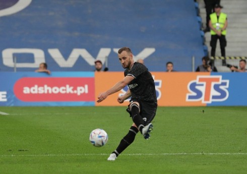 "Qarabağ"ın kapitanı Niderland və Qazaxıstan klublarından təklif alıb