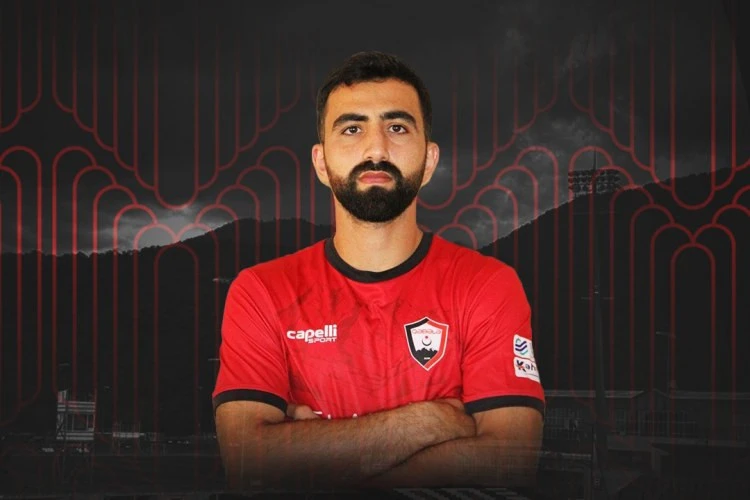 "Qəbələ" daha bir futbolçusu ilə yollarını ayırıb
