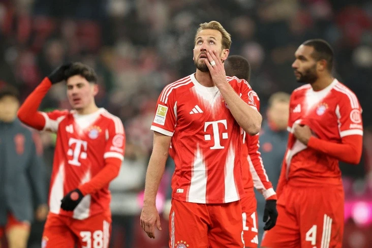 "Auqsburq" "Bavariya"nın 27 oyunluq məğlubiyyətsiz seriyasına son qoyub