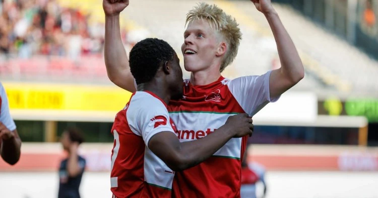 "Beşiktaş" danimarkalı vingerlə danışıqlar aparır