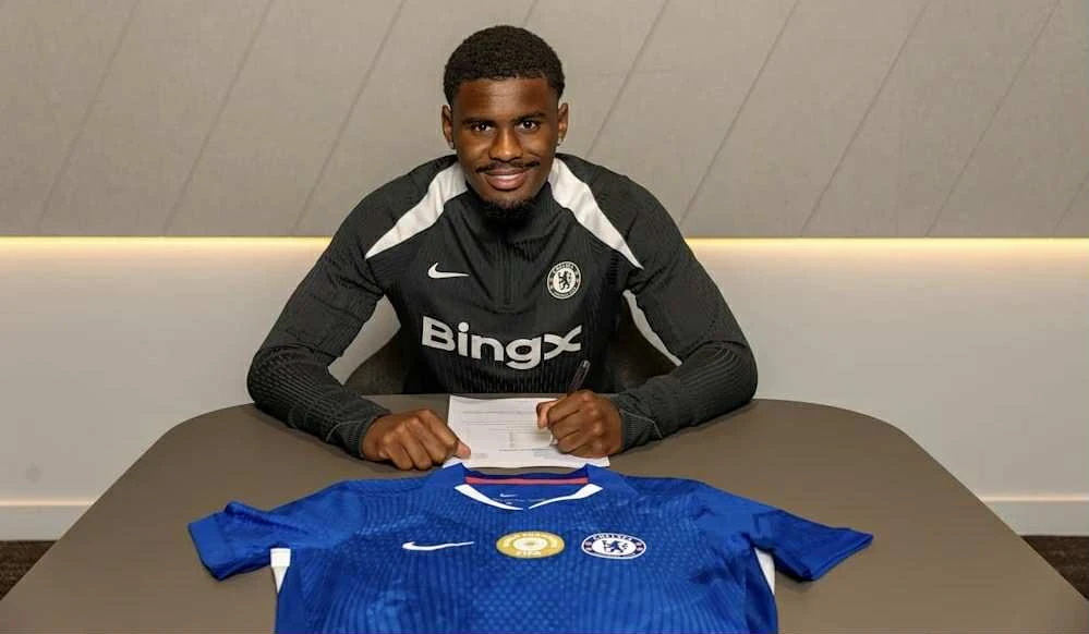 "Çelsi"dən 44 milyon avroluq transfer - RƏSMİ