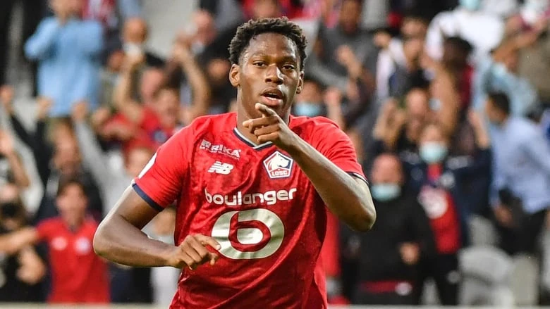 "Fənərbaxça" istədi, "Yuventus" aldı