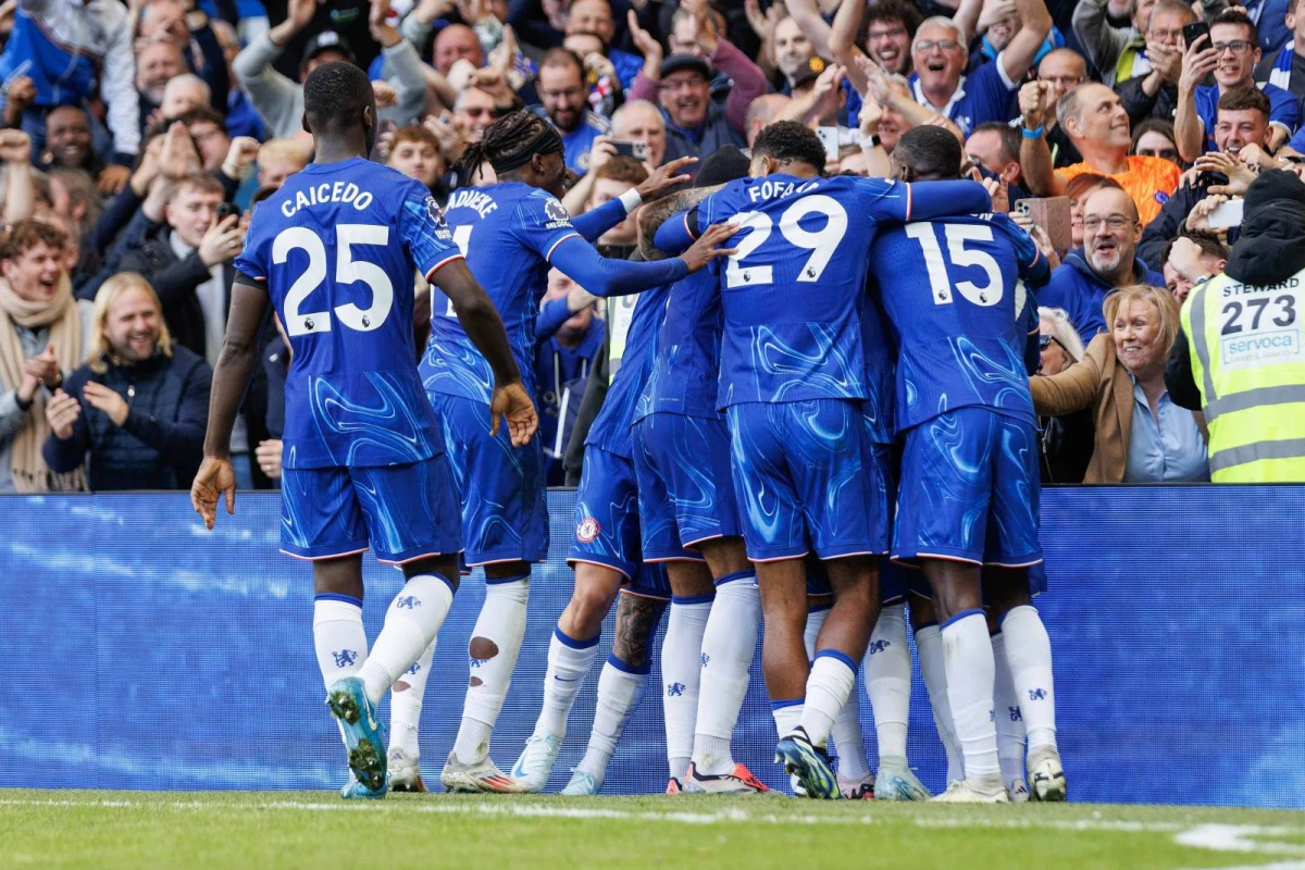 "Mançester Yunayted" "Çelsi"nin hücumçusu ilə maraqlanır