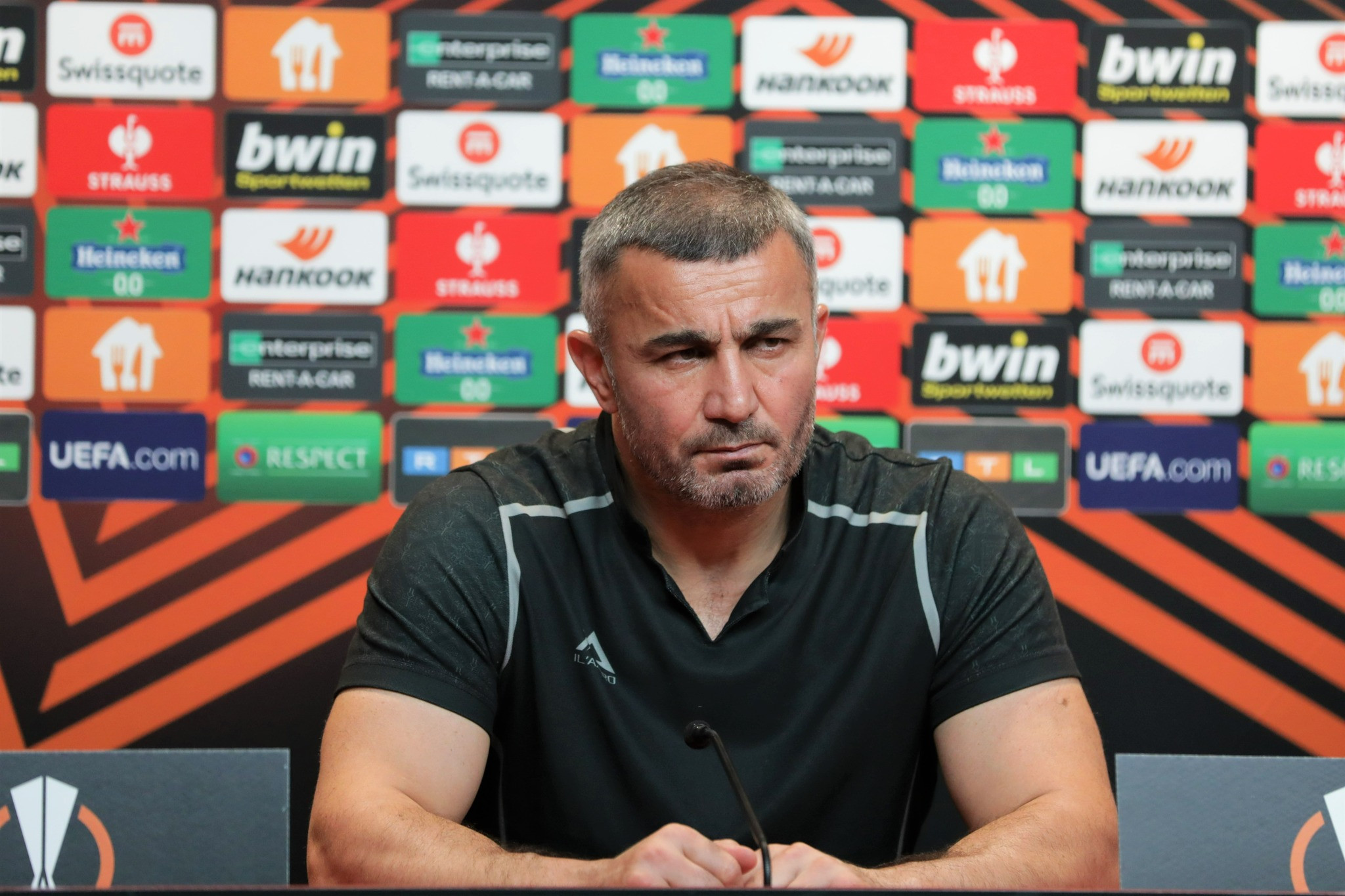 Qurban Qurbanov: “Danışmaq üçün asan gün deyil”