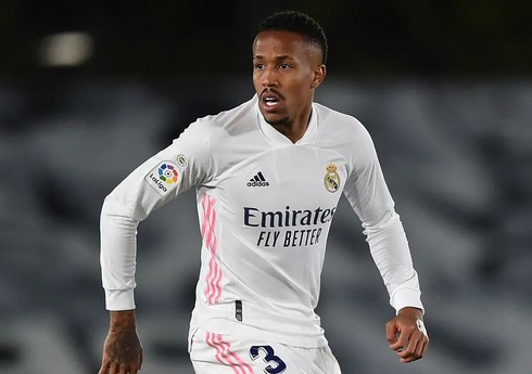 "Real" futbolçusu ilə müqavilənin müddətini uzadıb