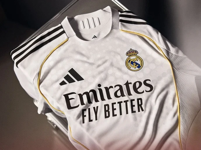 “Real” yeni mövsüm formalarını təqdim edib