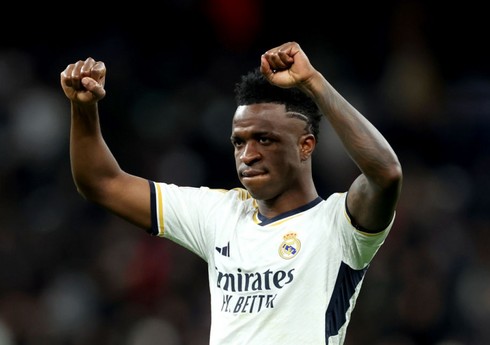 "Real"ın oyunçusu futbol klubunun səhmlərini alıb
