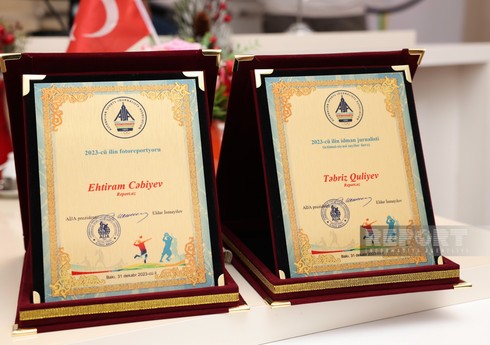 "Report"un əməkdaşları mükafatlandırılıb